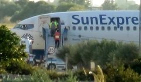 yolcusu_kalp_krizi_geciren_ucak_edremit_e_aci_14395769_300