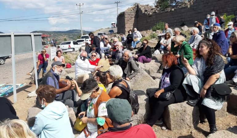 2f9f6317-eaeb-4c13-87d2-b478ec53795e