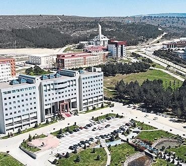 BAÜN'DE DE EĞİTİME ARA VERİLDİ