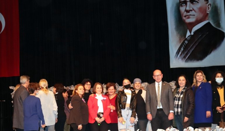 HER KADININ BİR HİKAYESİ MUTLAKA VARDIR