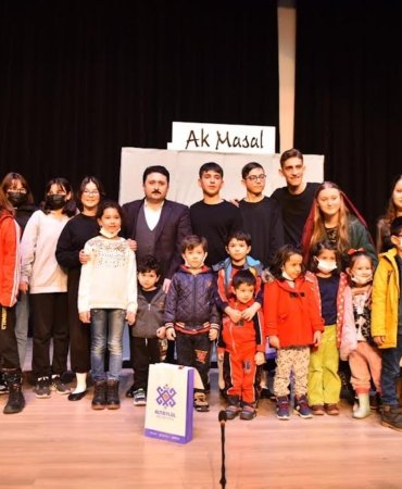 ALTIEYLÜL’DE TİYATROLAR KAPALI GİŞE