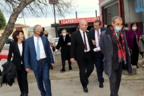 CHP YOLLARA DÜŞTÜ