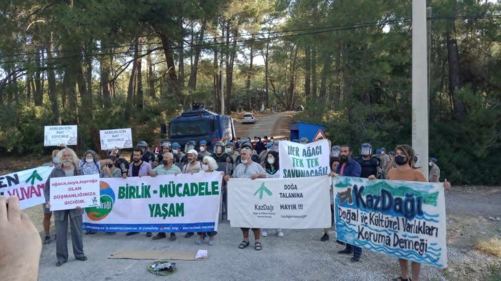 YAŞAM SAVUNUCULARI ODAKLARIN HEDEFİNDE Mİ?