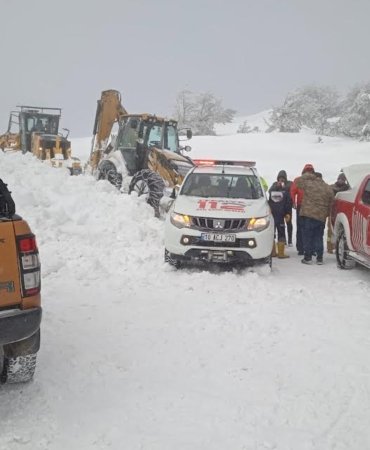 MAHSUR KALAN EKİPLER KURTARILDI