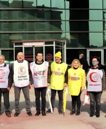 SAĞLIK EMEKÇİLERİ HALKIN SAĞLIĞI VE ÖZLÜK HAKLARI İÇİN GENE G(Ö)REVDEYDİ