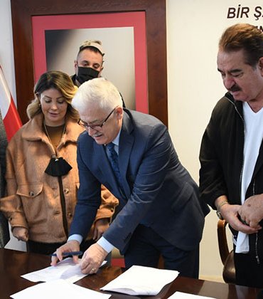 AVM İHALESİNİN İPTALİ, HALKI SEVİNDİRDİ