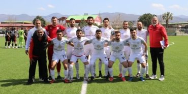 BURHANİYE BELEDİYESPOR YÜZLERİ GÜLDÜRDÜ