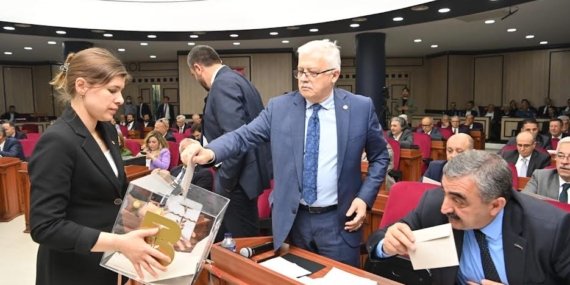 BALIKESİR MECLİS KOMİSYONLARINA BURHANİYE’DEN 4 ÜYE