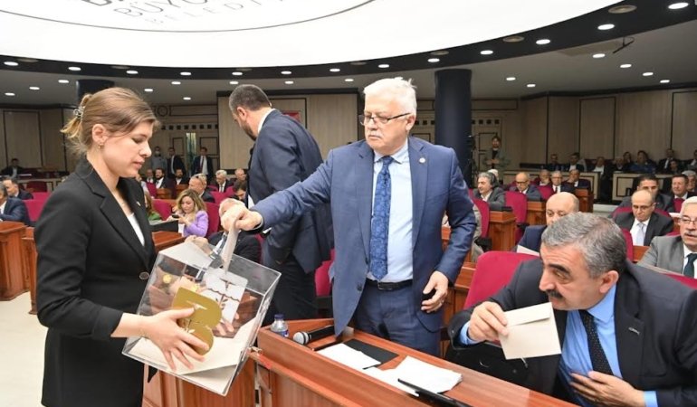 BALIKESİR MECLİS KOMİSYONLARINA BURHANİYE’DEN 4 ÜYE