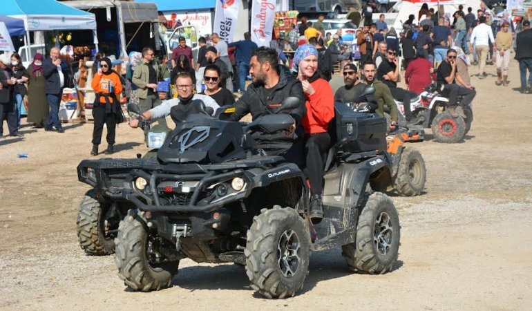 YAYLABAYIR KAMP VE KARAVAN FESTİVALİ BAŞLADI