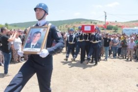 ŞEHİDİMİZİ GÖZYAŞLARIYLA UĞURLADIK