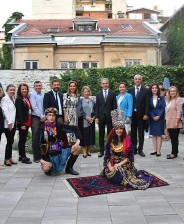 BELGRAD'DA BALIKESİR RÜZGARI ESTİ