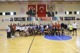 DEVECİLER'DEN MİLLİ TAKIMA ZİYARET