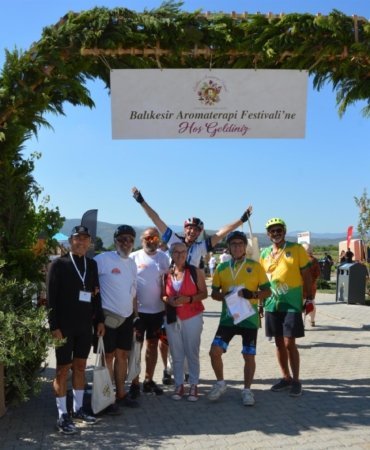 BALIKESİR AROMATERAPİ FESTİVALİ’NE YOĞUN İLGİ