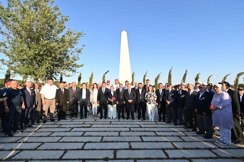 KUVAYI MİLLİYE VE ÇANAKKALE RUHU KANLIDERE'DE BİRLEŞTİ