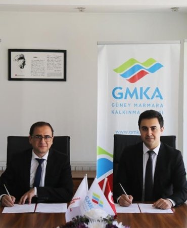 MANYAS,ÜRETEN KADINLARLA BÜYÜYECEK