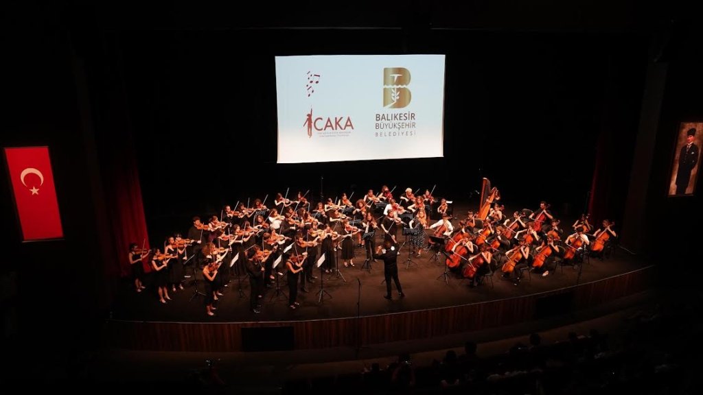 100 SANATÇI 14 KONSER