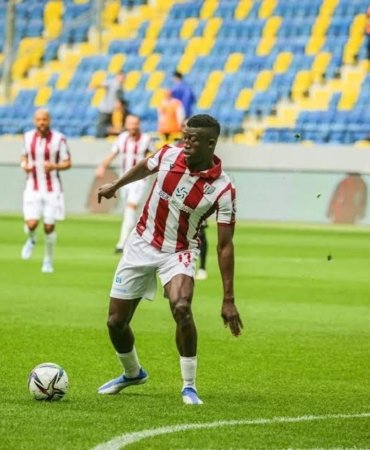 Keny’nin Beşiktaş’a transferi yattı