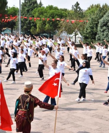 305138823_393068816344129_8751591848967539438_n-1536x1023