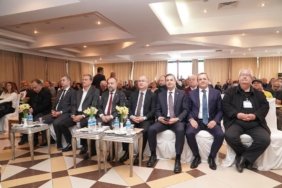 AÇIK BİR MÜZE GÖRÜNÜMÜNDEKİ İLÇE AYVALIK