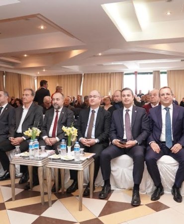 AÇIK BİR MÜZE GÖRÜNÜMÜNDEKİ İLÇE AYVALIK