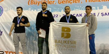 BAÜN’LÜ SPORCULARDAN TÜRKİYE KICK BOKS TURNUVASINDA BÜYÜK BAŞARI