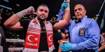 Şampiyon boksör Demirezen'e 'Herkül' ödülü