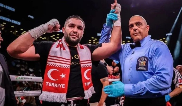 Şampiyon boksör Demirezen'e 'Herkül' ödülü