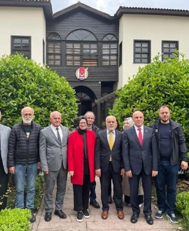 AK PARTİ KURMAYLARI GAZETECİLER CEMİYETİ'NDE