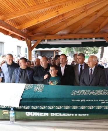 EMRE PALAZ'A SON GÖREV