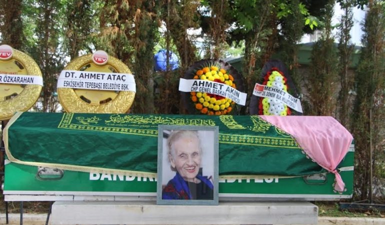 YAZAR BAŞARAN TOPRAĞA VERİLDİ