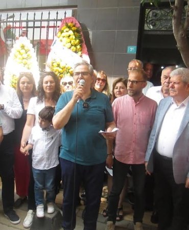 MİRZA'NIN OFİS AÇILIŞI MİTİNGE DÖNDÜ