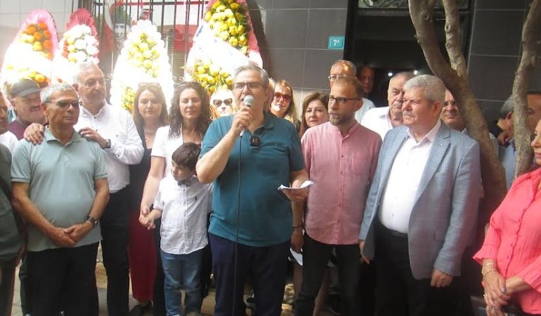 MİRZA'NIN OFİS AÇILIŞI MİTİNGE DÖNDÜ