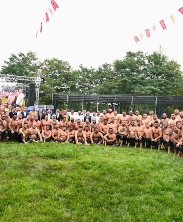 YAĞLI GÜREŞ LİGİ FİNALLERİ KURTDERE’DE