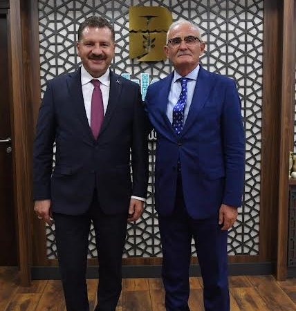 YÜCEL YILMAZ’LA HİZMETLERE DEVAM