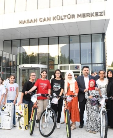 ALTIEYLÜL’DE ‘BİLİNÇLİ GENÇLİĞE DOĞRU