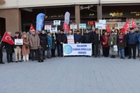 EMEKLİLERDE BIÇAK KEMİKTE