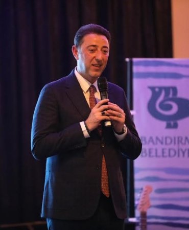 “Onların yapamadıklarını ben yaptım” Başkan Tosun’dan önceki belediye başkanlarına salvo!