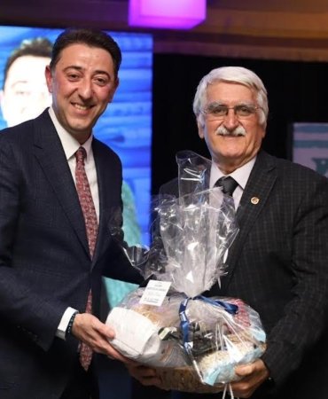 Başkan Tosun, gazetecilerle buluştu