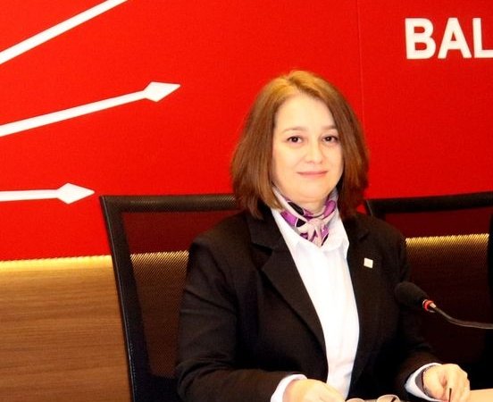 AİLEDE VE TOPLUMDA EŞİTLİKTEN VAZGEÇMİYORUZ