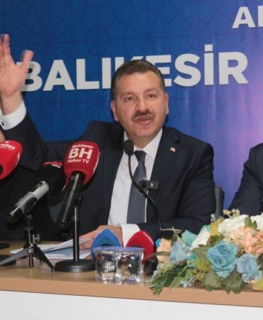 Yücel Yılmaz’dan Ahmet Akın’a: Yönetemeyeceksen istifa et!