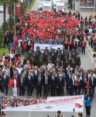 19 Mayıs coşkuyla kutlandı