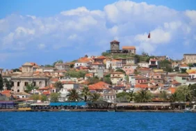 TORUNLARIMIZIN EMANETİ TEHLİKE ALTINDA