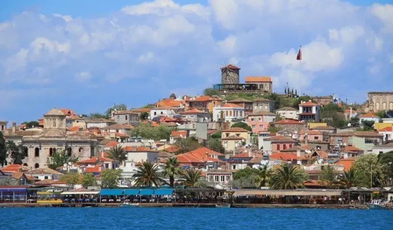 TORUNLARIMIZIN EMANETİ TEHLİKE ALTINDA