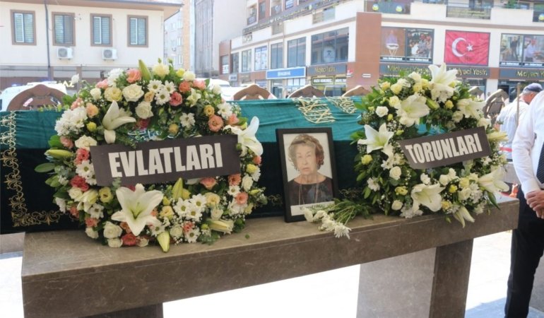 Müşerref Yırcalı son yolculuğuna uğurlandı