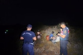 AYVALIK’TA 5’İ ÇOCUK, 10 GÖÇMEN YAKALANDI