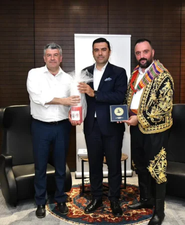 Kurtdere Güreşleri’nin yağ sponsorluğunu Kula Yağ üstlendi