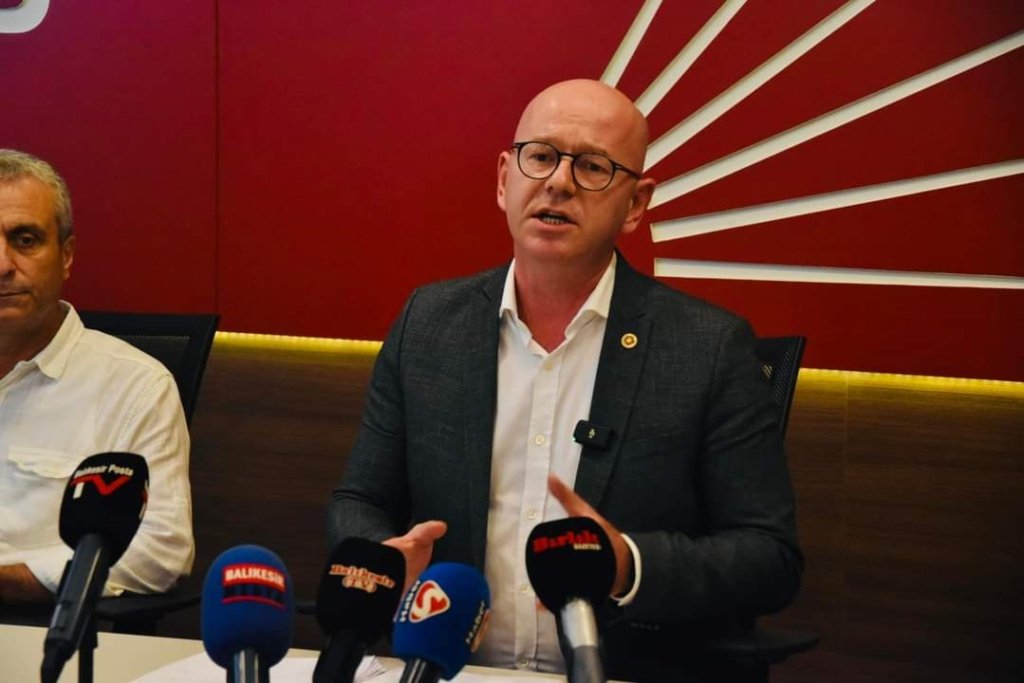 Serkan Sarı’dan çağrı: Havaalanını Büyükşehir’e devredin biz yönetelim!