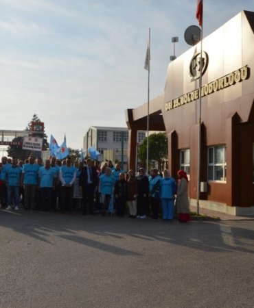 Tes-İş’te sabah eylemi: “Taşeronluk sona erinceye kadar mücadeleye devam”