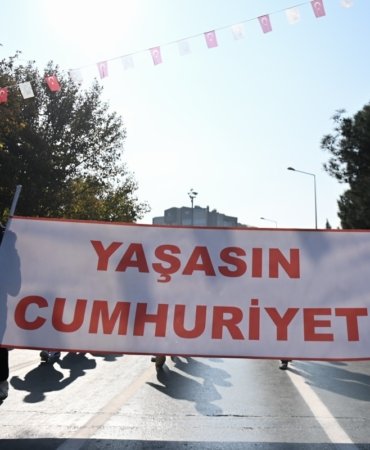 Balıkesir’de Cumhuriyet coşkusu